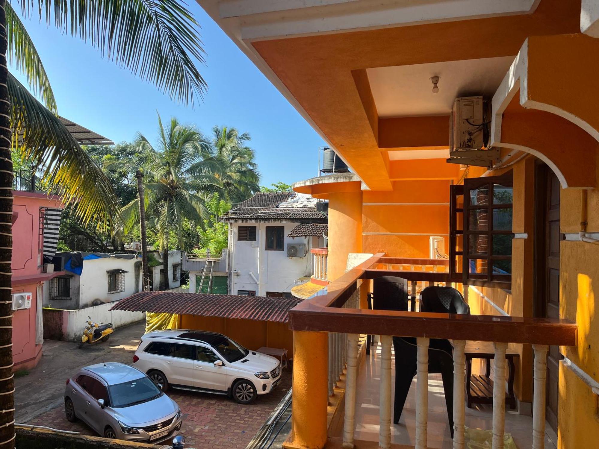 Aura Rooms & Swimming Pool, Calangute Exterior photo