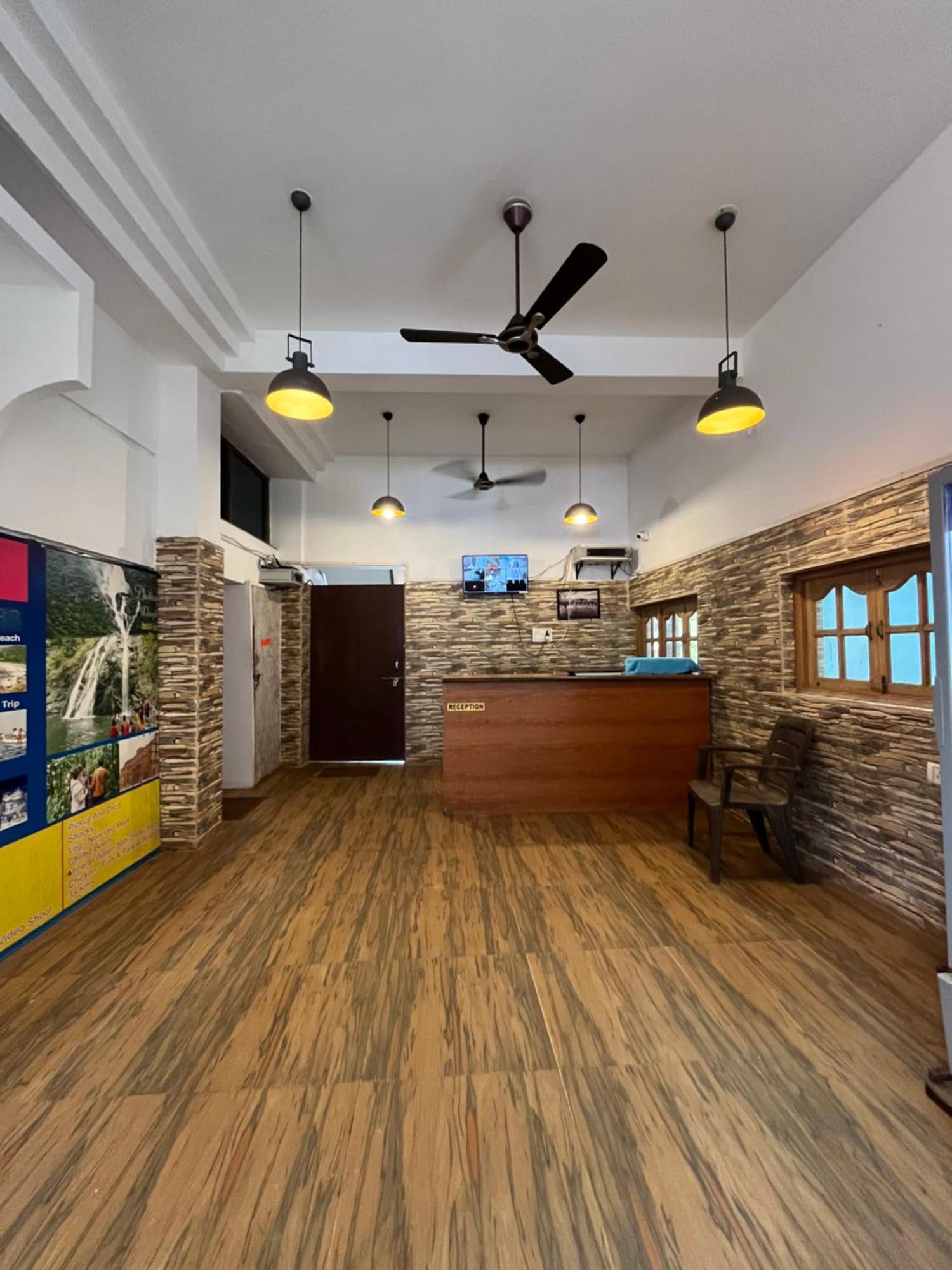 Aura Rooms & Swimming Pool, Calangute Exterior photo